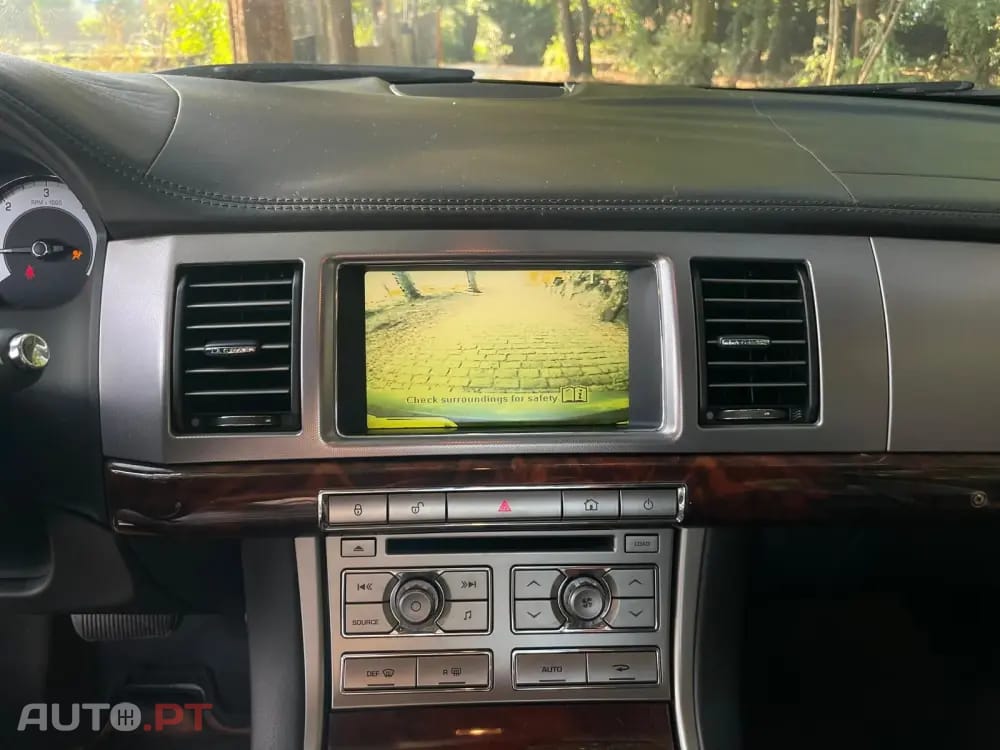 Jaguar XF 2.7 D V6 Premium Luxury