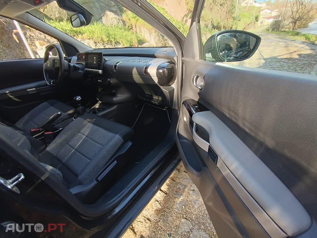 Citroen C4 Cactus BlueHDi 100 Stop&Start C-SERIES