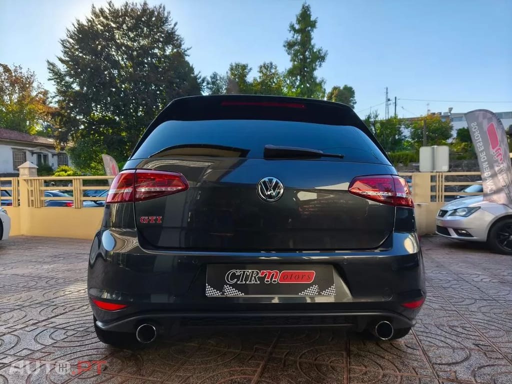 Volkswagen Golf  Gti Performance Bluemotion