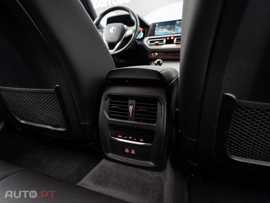 BMW 320 e Touring Corporate Edition Auto