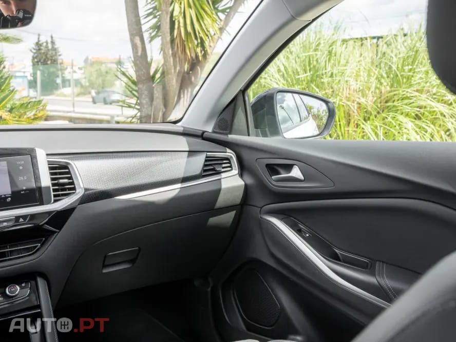 Opel Grandland (X) 1.6 T PHEV GSe