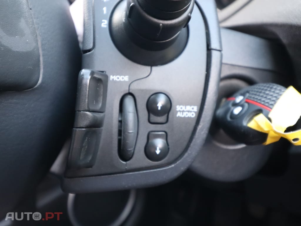 Renault Clio 16v