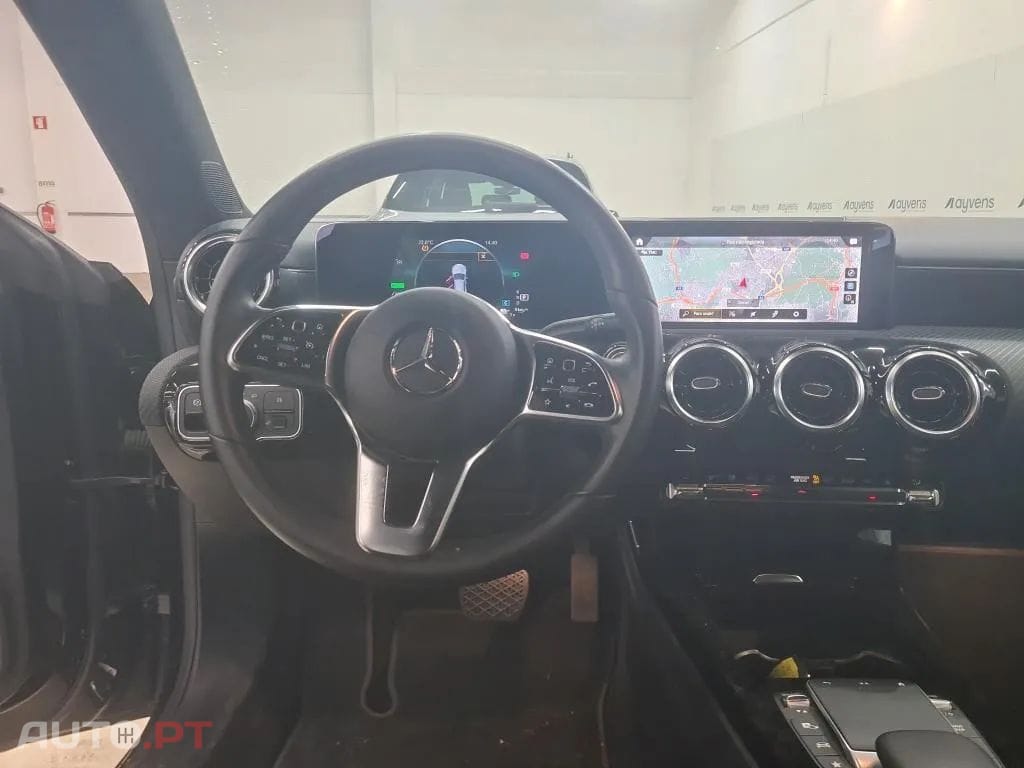 Mercedes-Benz CLA 250 e Shooting Brake Style Plus