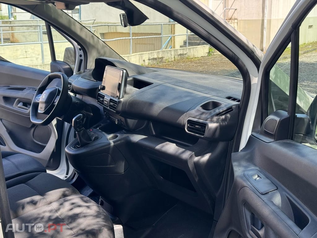 Peugeot Partner 1.5 BlueHDi Premium Longa