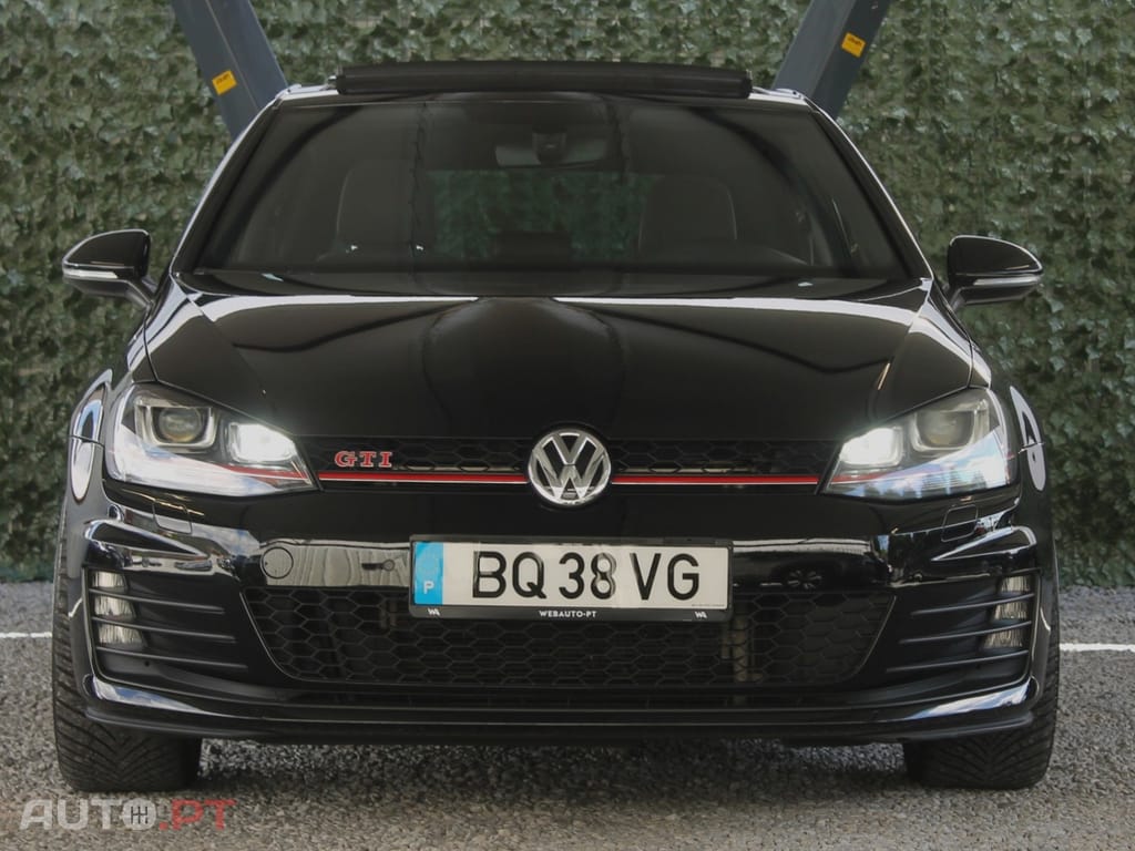 Volkswagen Golf 2.0 TSi GTi DSG Performance