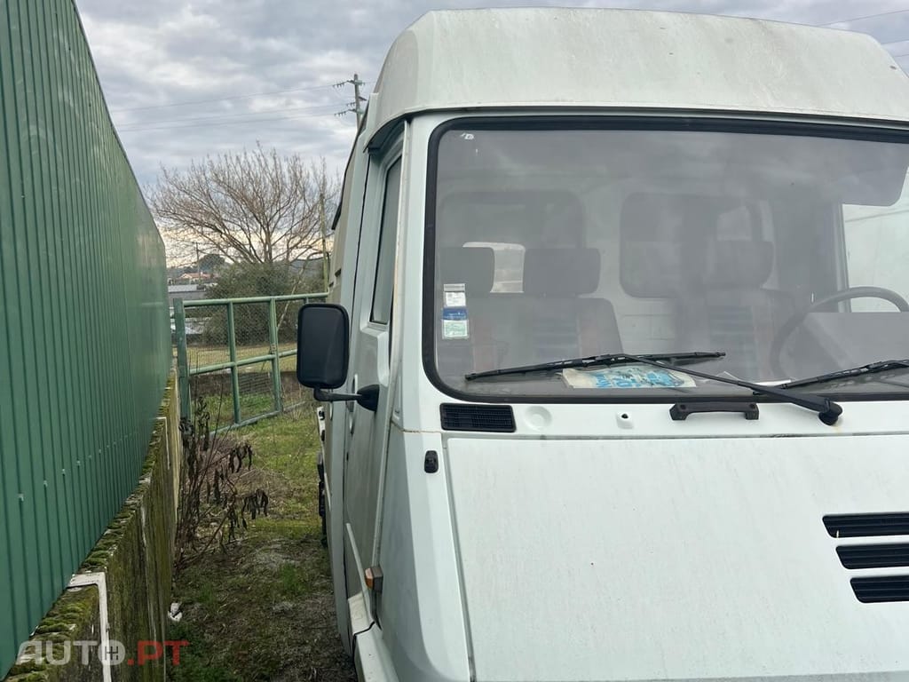 Renault Trafic Outro