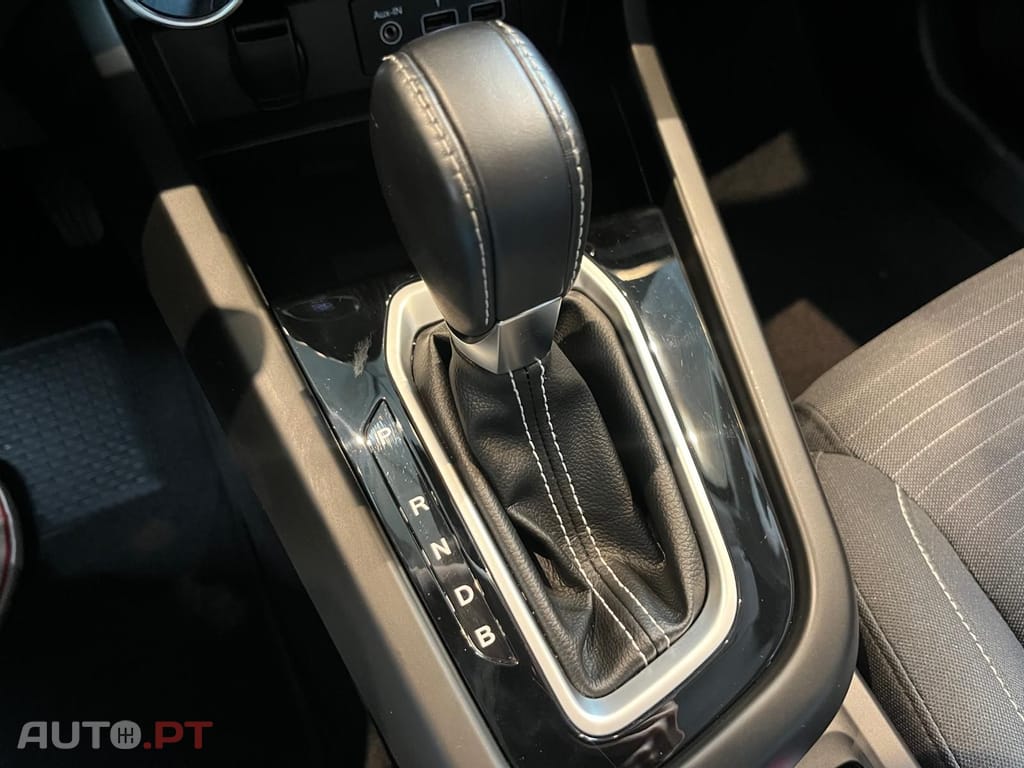 Renault Arkana E-TECH  HYBRID I.V.A DEDUTÍVEL