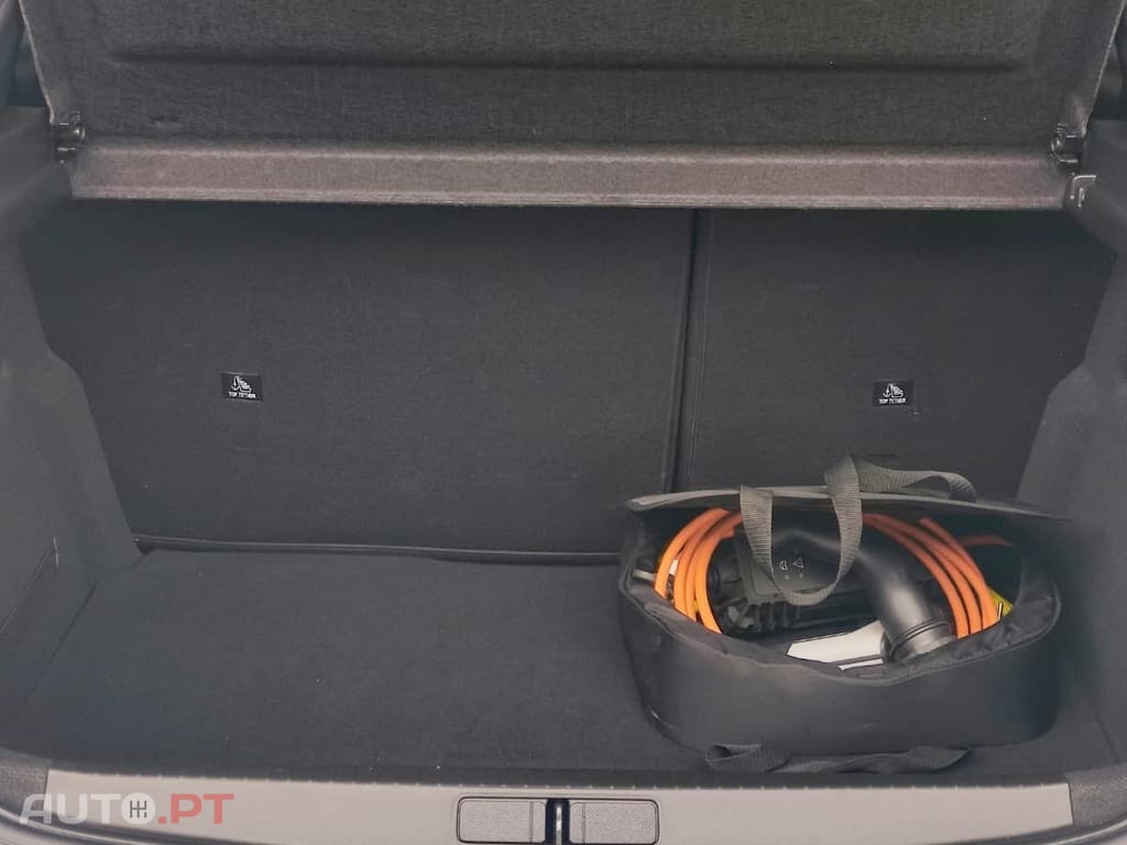 Peugeot E-208 50 kWh Allure