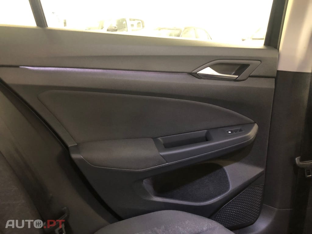 Volkswagen Golf 1.0 TSI Confortline