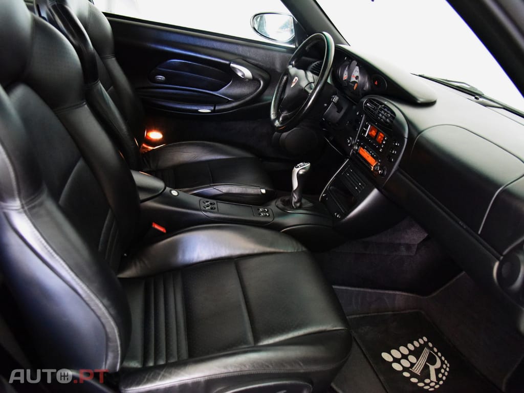Porsche 996 CARRERA COUPE