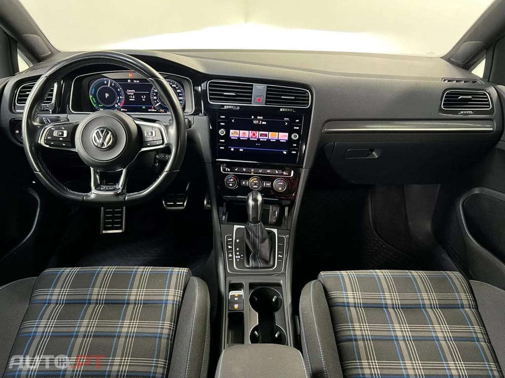 Volkswagen Golf GTE Plug-in