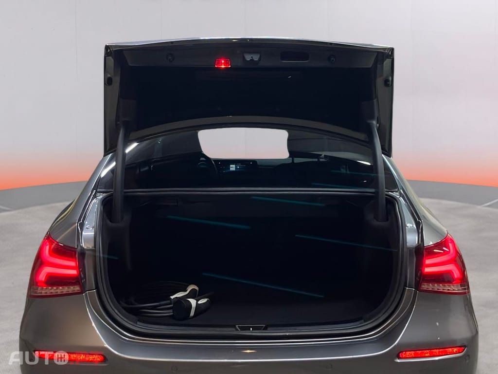 Mercedes-Benz A 250 e Style Plus