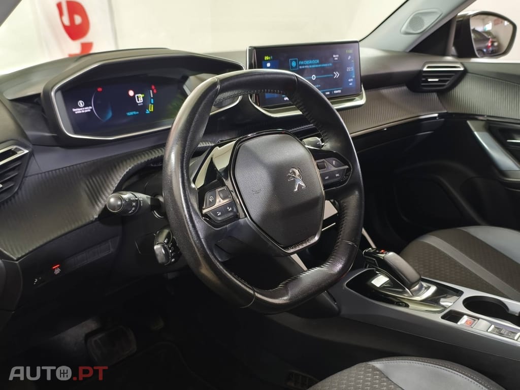 Peugeot E-2008 Allure