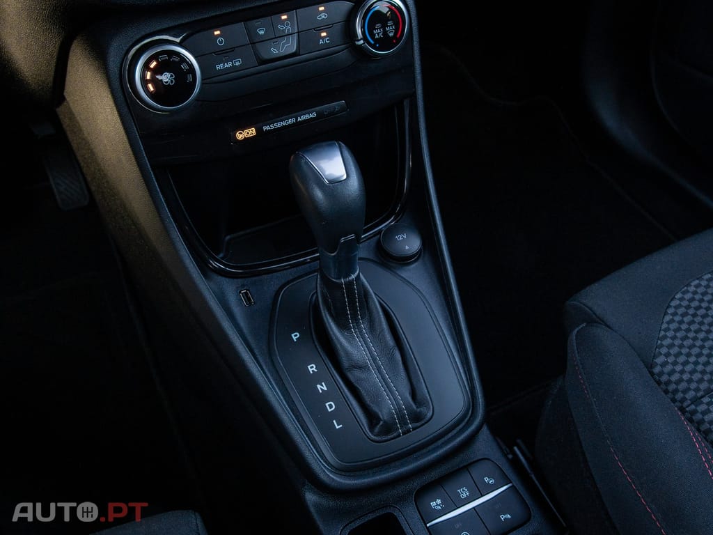 Ford Puma 1.0 EcoBoost MHEV ST-Line Aut. — fotografia 19