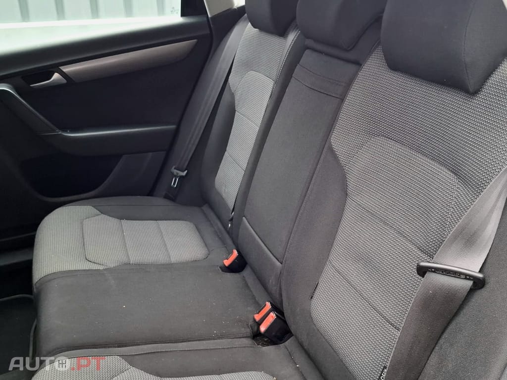 Volkswagen Passat Variant B7