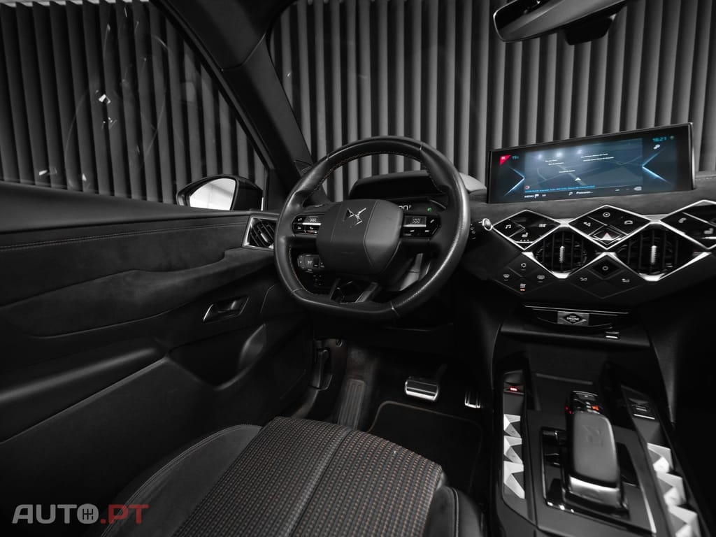 DS DS3 Crossback E-TENSE PERFORMANCE LINE