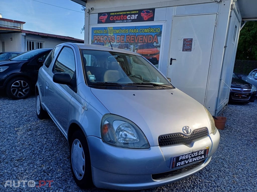Toyota Yaris 1.0 Base