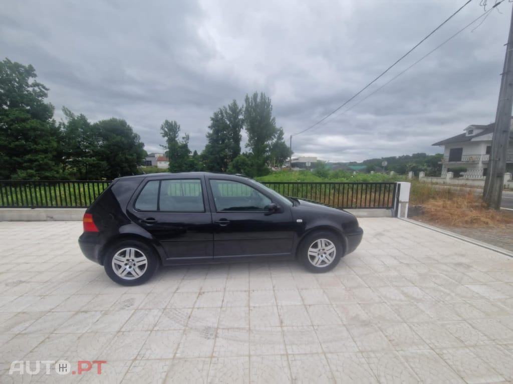 Volkswagen Golf 1.4i Confortline JE+AC