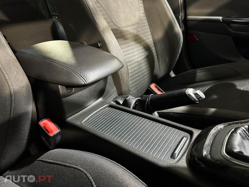 Ford Focus 1.5 EcoBlue S&S Aut. TITANIUM DESIGN