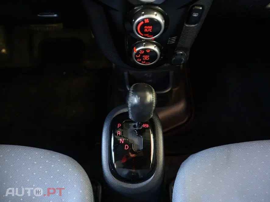 Peugeot iOn Active