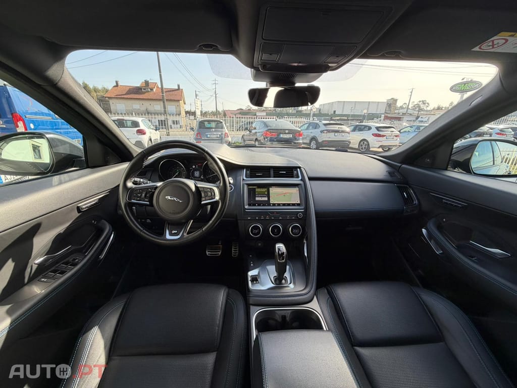 Jaguar E-Pace P300 AWD Sport