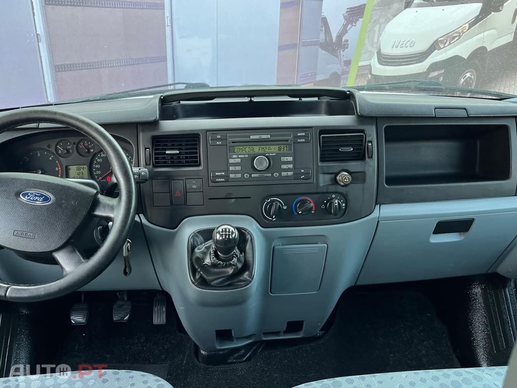 Ford Transit CABINE DUPLA + CAIXA