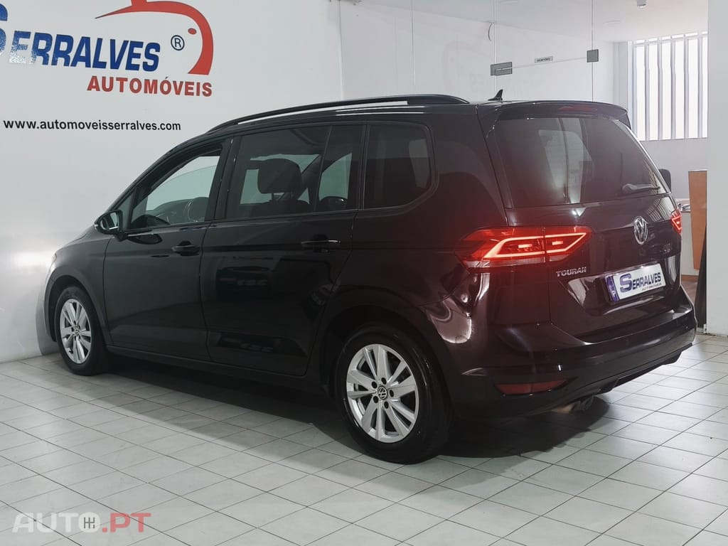 Volkswagen Touran 2.0 TDI Confortline DSG