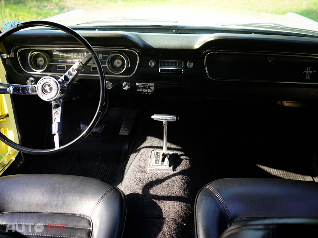 Ford Mustang 289 V8