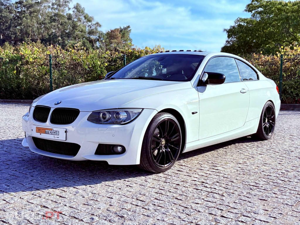 BMW 320 d Edição M Auto