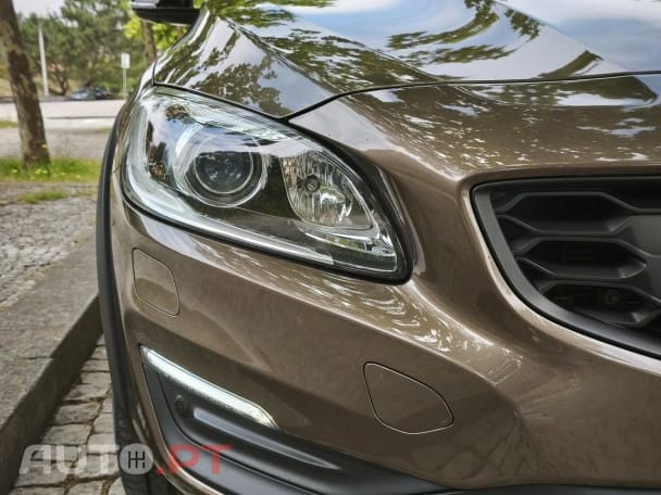 Volvo V60 Cross Country 2.0 D3 Summum Geartronic
