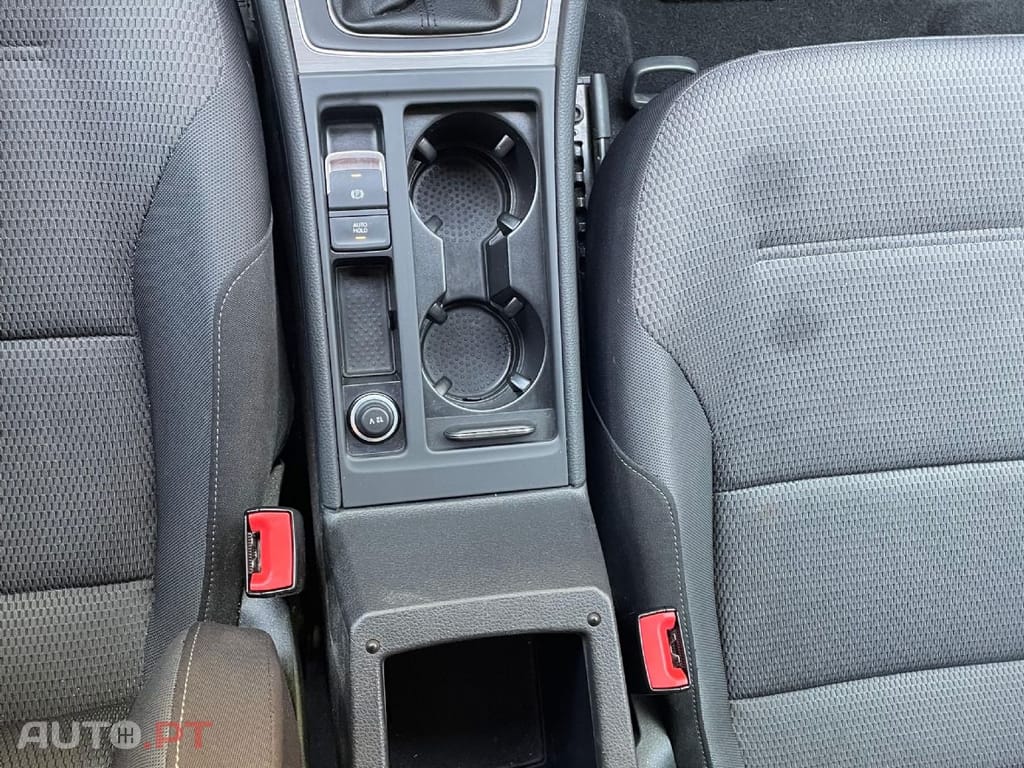 Volkswagen Golf Variant 1.0 TSI CONFORTLINE