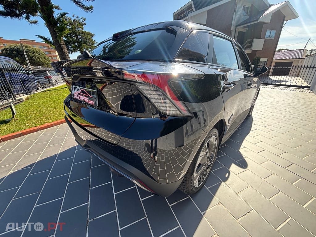 MG MG4 64 kWh Luxury