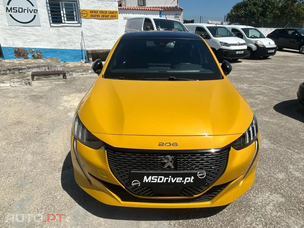 Peugeot 208 1.2 PureTech GT EAT8