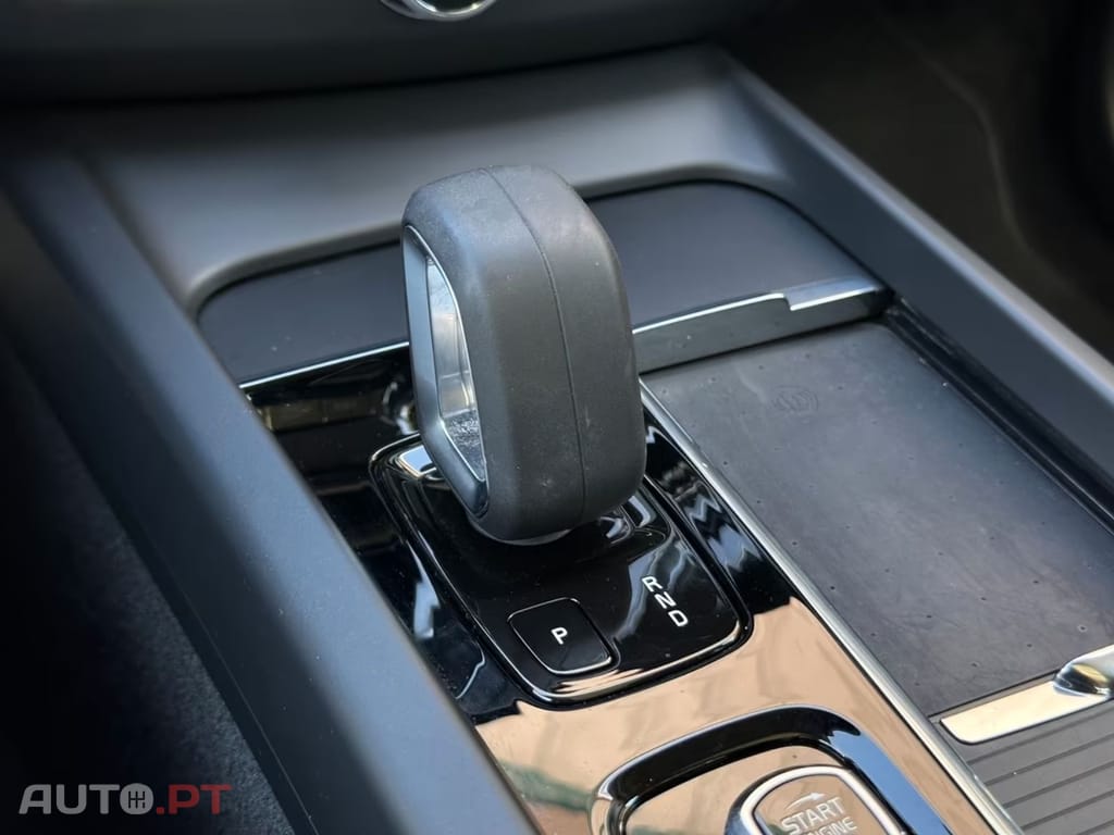 Volvo XC60 T8 Recharge AWD 