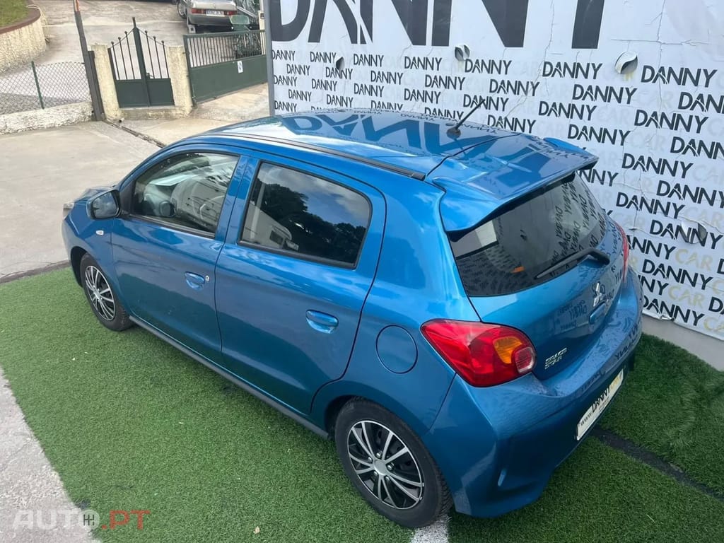 Mitsubishi Space Star 1.2 Intense Cross