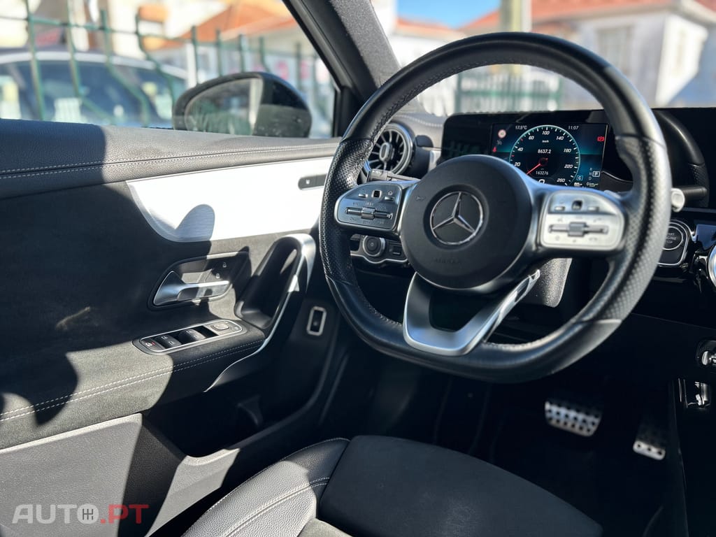 Mercedes-Benz A 250 e AMG Line