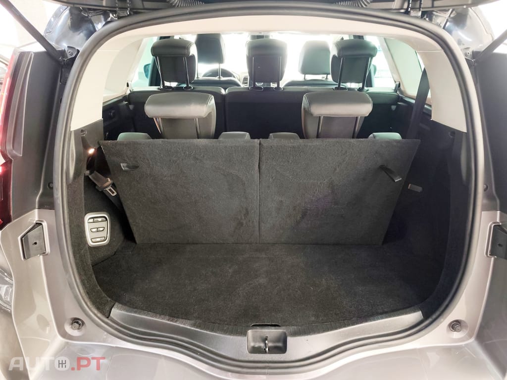 Renault Grand Scénic 1.7 Blue dCi Bose Edition EDC
