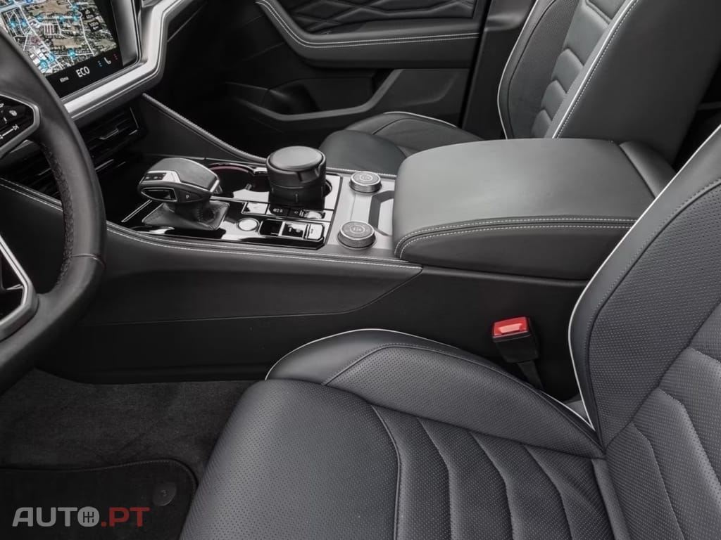 Volkswagen Touareg I.V.A DEDUTIVEL 3.0 eTSI eHybrid