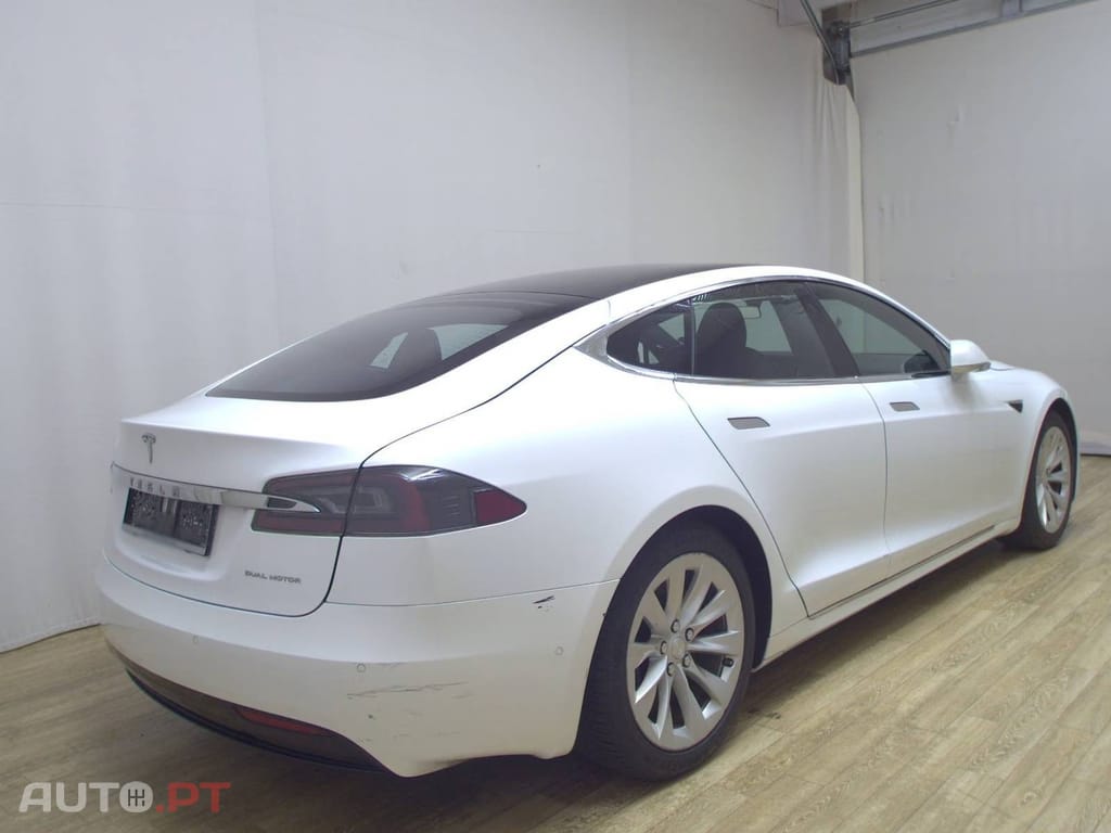 Tesla Model S Maximale