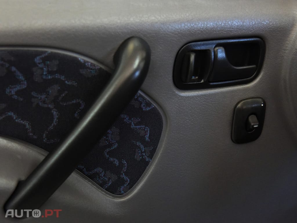 Nissan Terrano II 2.7 TDi SR AC+ABS