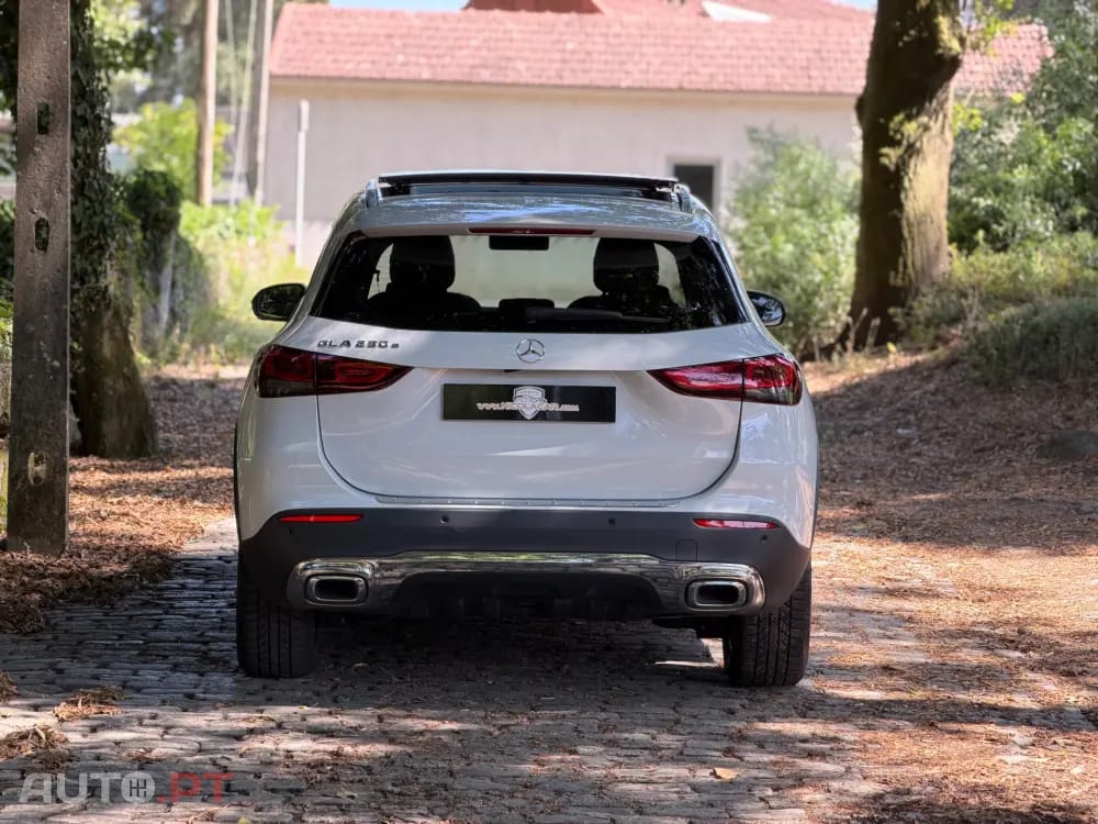 Mercedes-Benz GLA 250 e 8G-DCT Special Edition