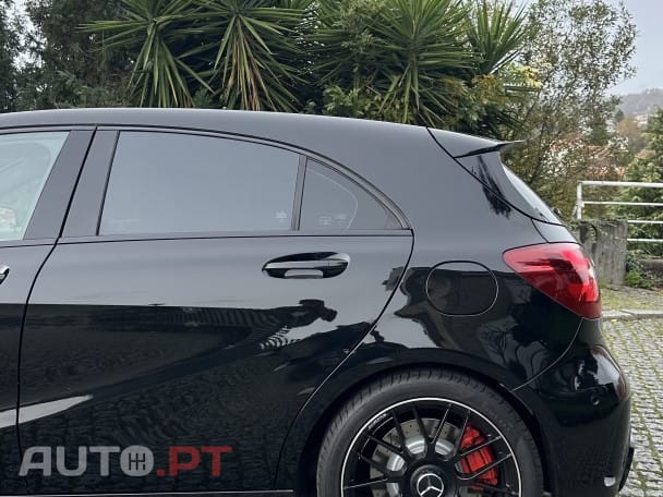 Mercedes-Benz A 45 AMG 4Matic Speedshift 7G-DCT