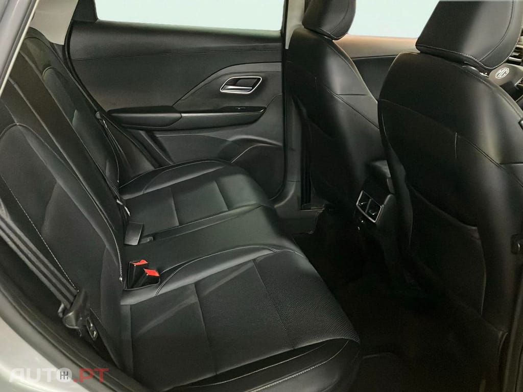 MG ZS 1.5 Hybrid+ Luxury