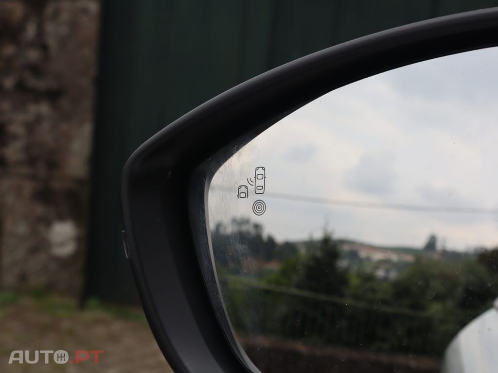 Peugeot 2008 1.5 BlueHDi GT EAT8