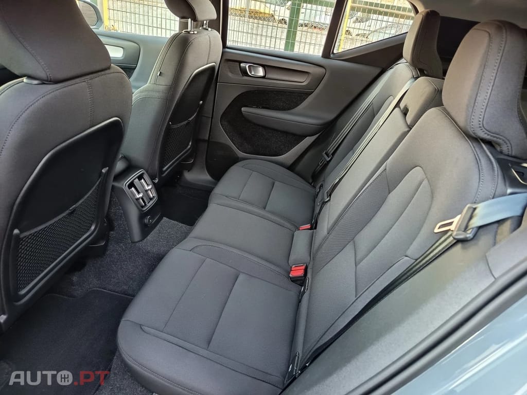 Volvo XC40 1.5 T5 PHEV Momentum Plus