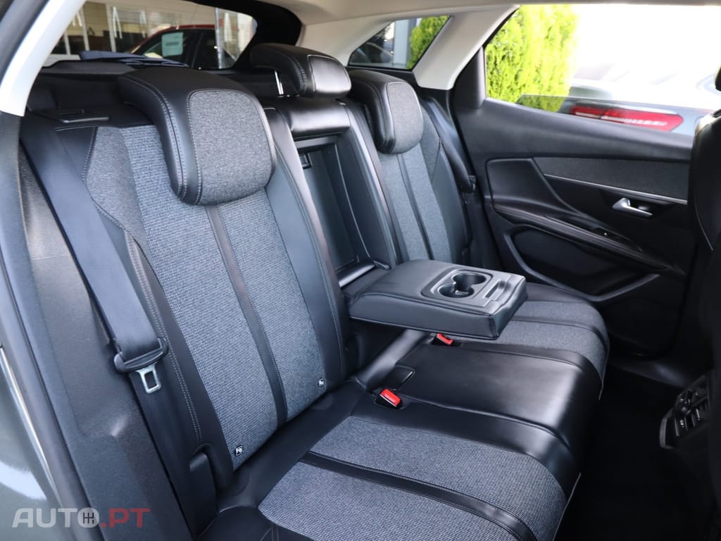 Peugeot 3008 1.6 BlueHDi Allure EAT6 J18