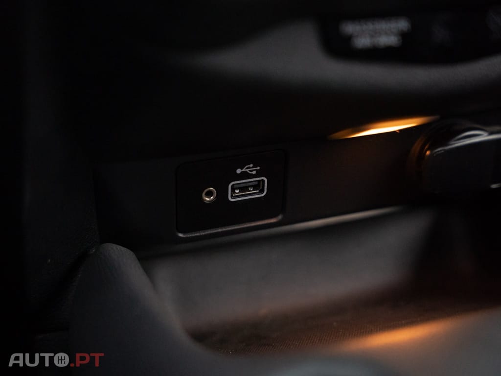 Nissan Juke 1.0 DIG-T N-Connecta