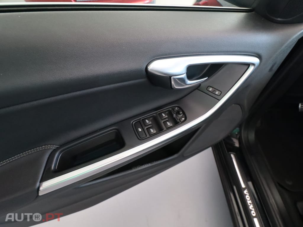 Volvo S60 2.0 D4 R-Design S/S Geartronic