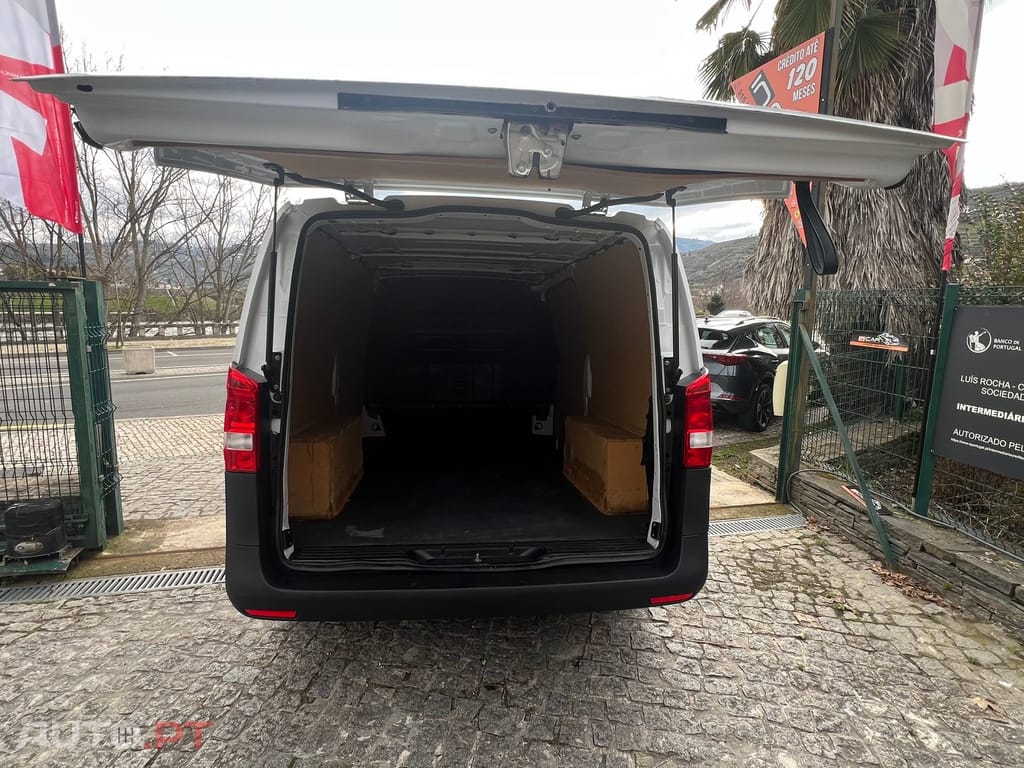 Mercedes-Benz Vito Outro