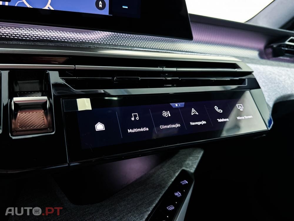 Peugeot E-3008 73 kWh GT